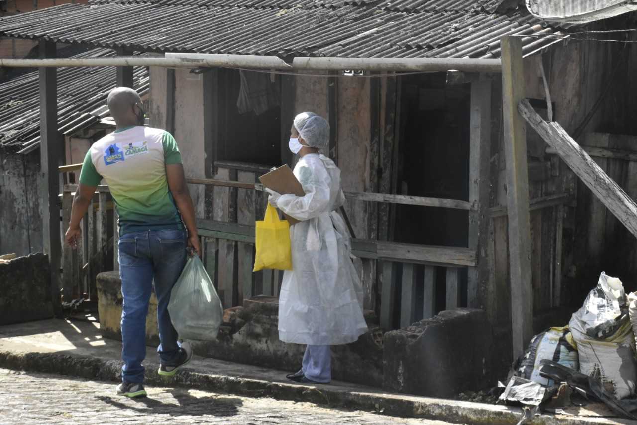 Camacã: Equipe da Secretaria de Assistência Social entrega cesta básica em Novo Itamaraty e Zona Rural